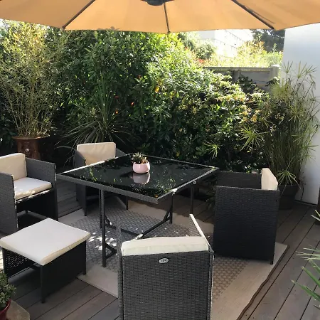 Marcenac 45 M2, Jardin, Parking, Wifi, Netflix Sete