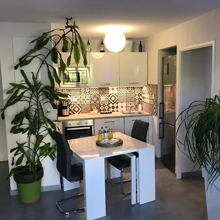 Marcenac 45 M2, Jardin, Parking, Wifi, Netflix