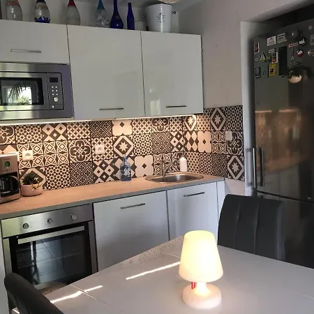 Apartment Marcenac 45 M2, Jardin, Parking, Wifi, Netflix *