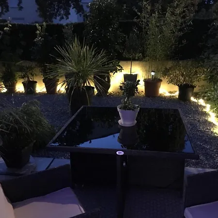 Marcenac 45 M2, Jardin, Parking, Wifi, Netflix Apartment *